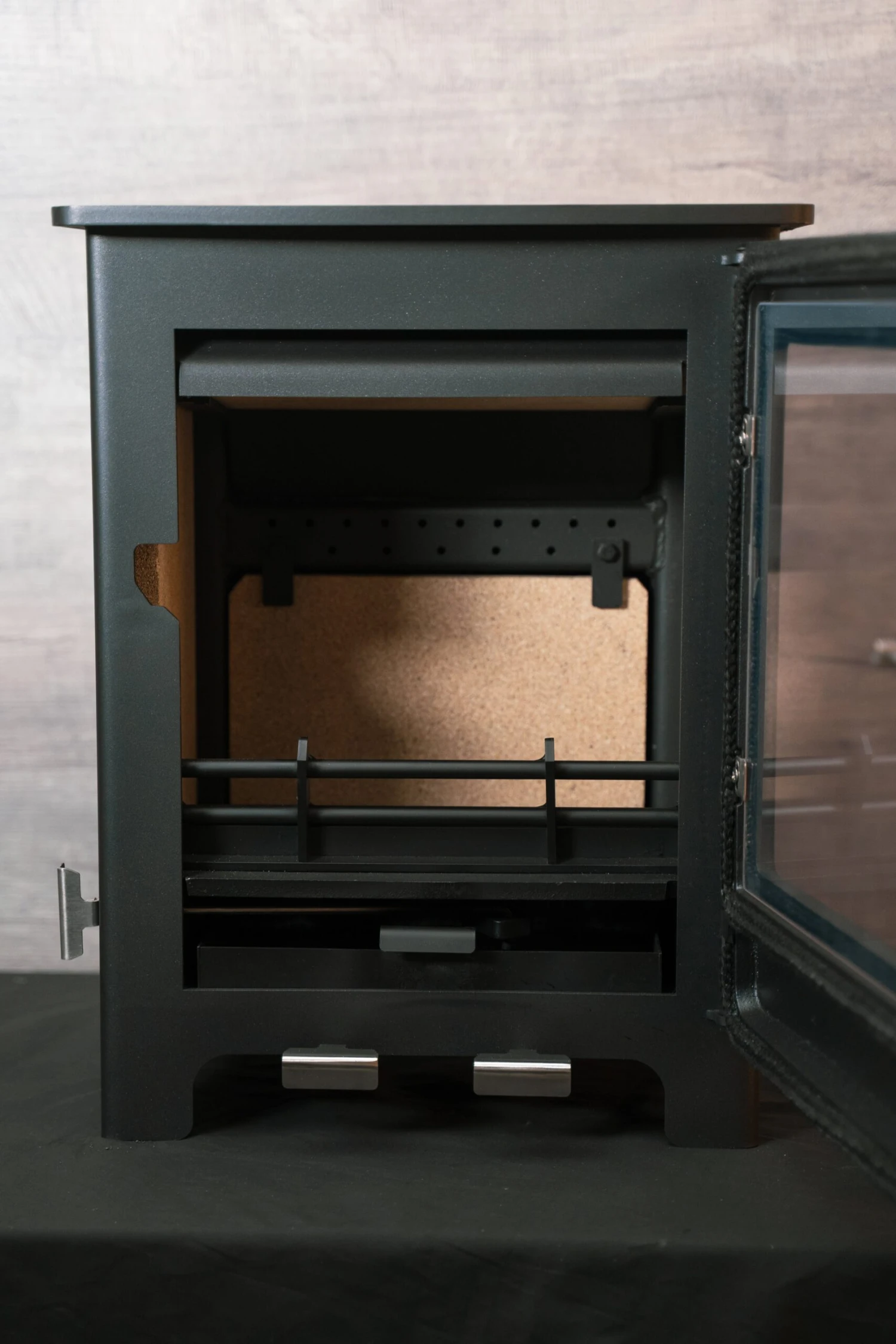 Mazona Ripley 4kW Multifuel Woodburning Stove, Freestanding, Eco Design Approved, Defra Approved(Mazona Ripley 4 Kw Ecodesign Ready Multi Fuel Wood Burning Stove) 7 Mazona Ripley 4kW Multifuel Woodburning Stove, Freestanding, Eco Design Approved, Defra Approved(Mazona Ripley 4 Kw Ecodesign Ready Multi Fuel Wood Burning Stove) - Image 7